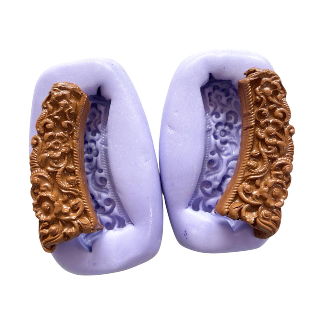 TERRACOTTA CONNECTOR MOULD