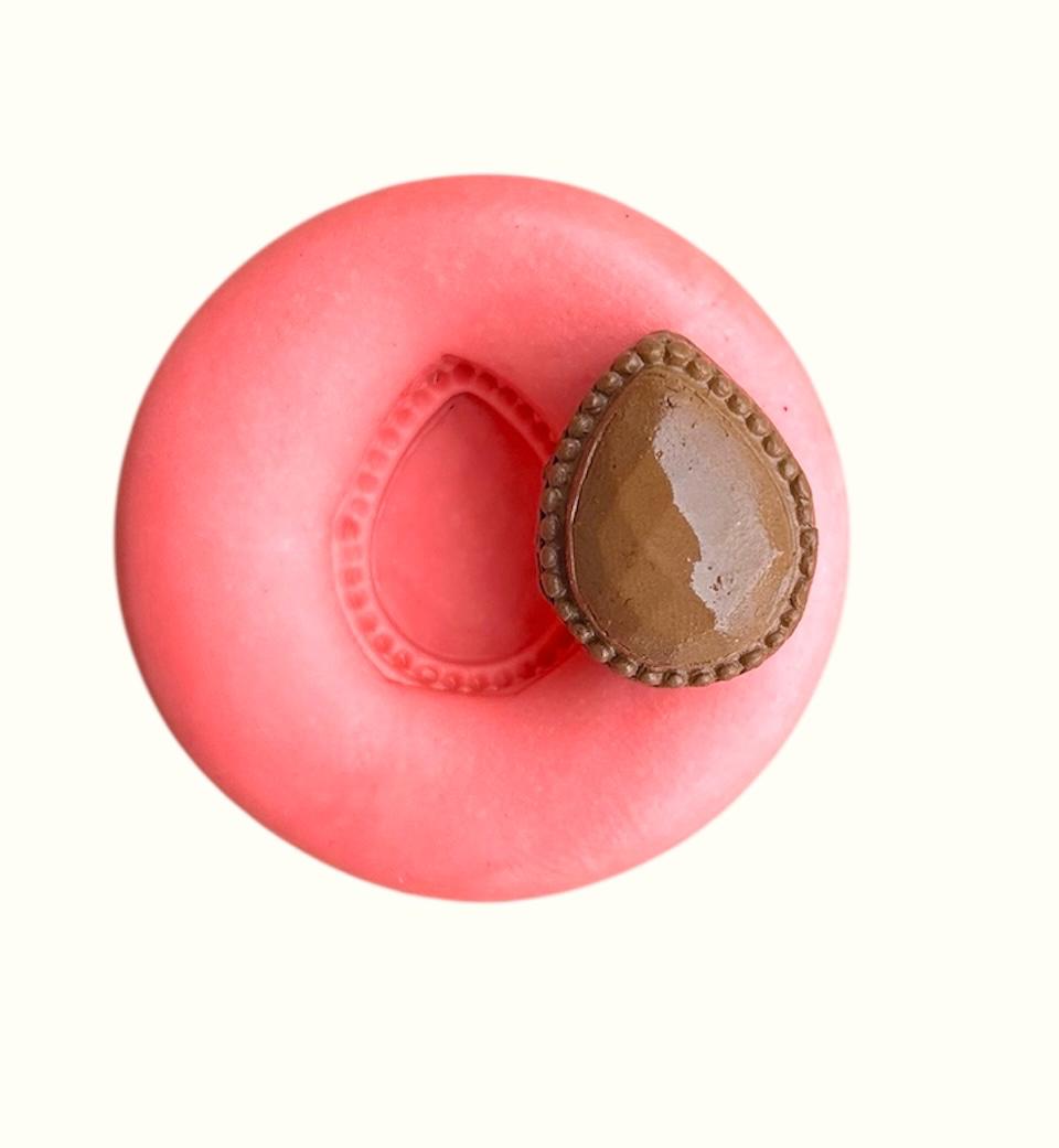 TEAR SHAPE STUD MOULD
