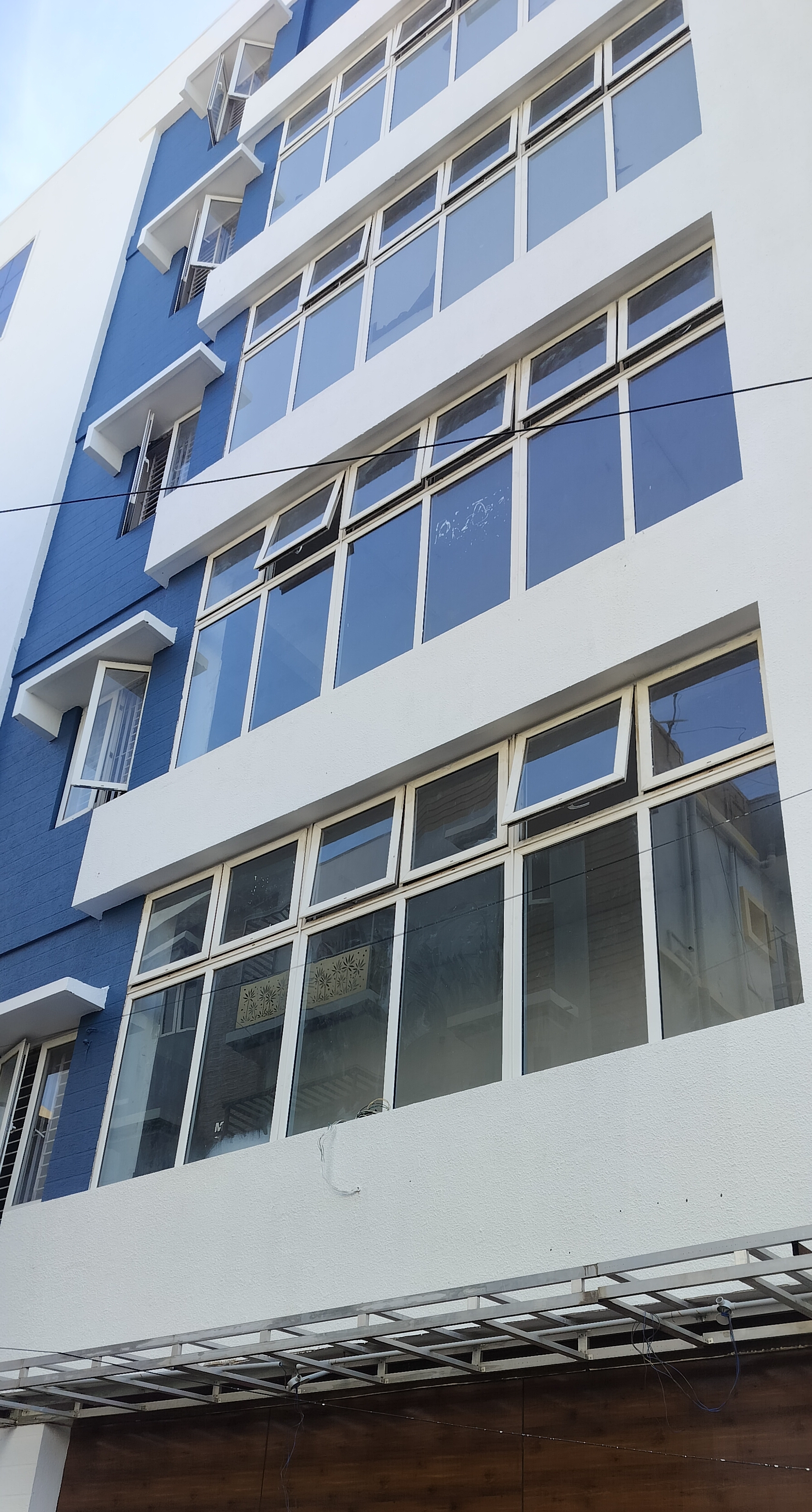 COMMERCIAL COMPLEX FOR SALE IN PRIME LOCATION -CHATHRAM BUS STAND,TRICHY