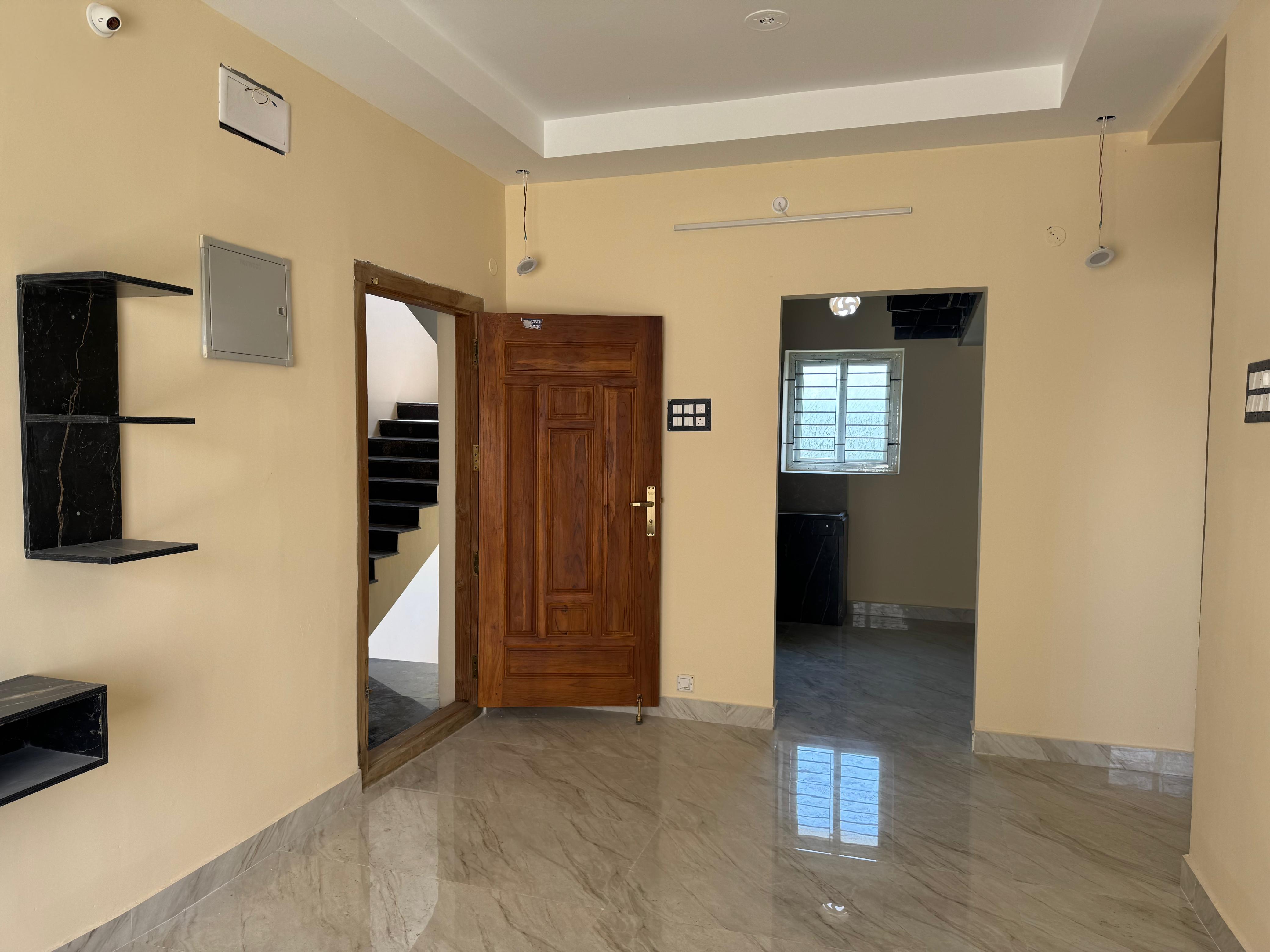 A NEW 2BHK FLATS FOR SALE IN TRICHY NO 1 TOLGATE
