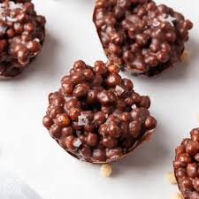 Dark Chocolate with Quinoa Crisps
